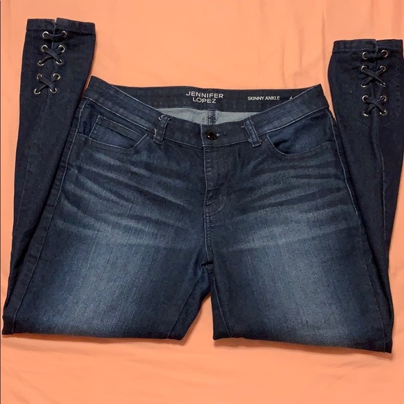 Jennifer Lopez jeans - Picture 2 of 4